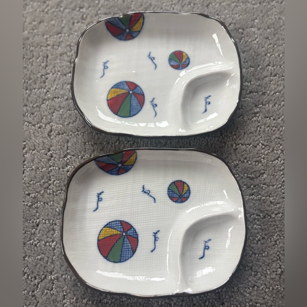 2-set Japanese Beach Ball Porcelain Sushi Plate 2 Slots w/ Soy Sauce Compartment